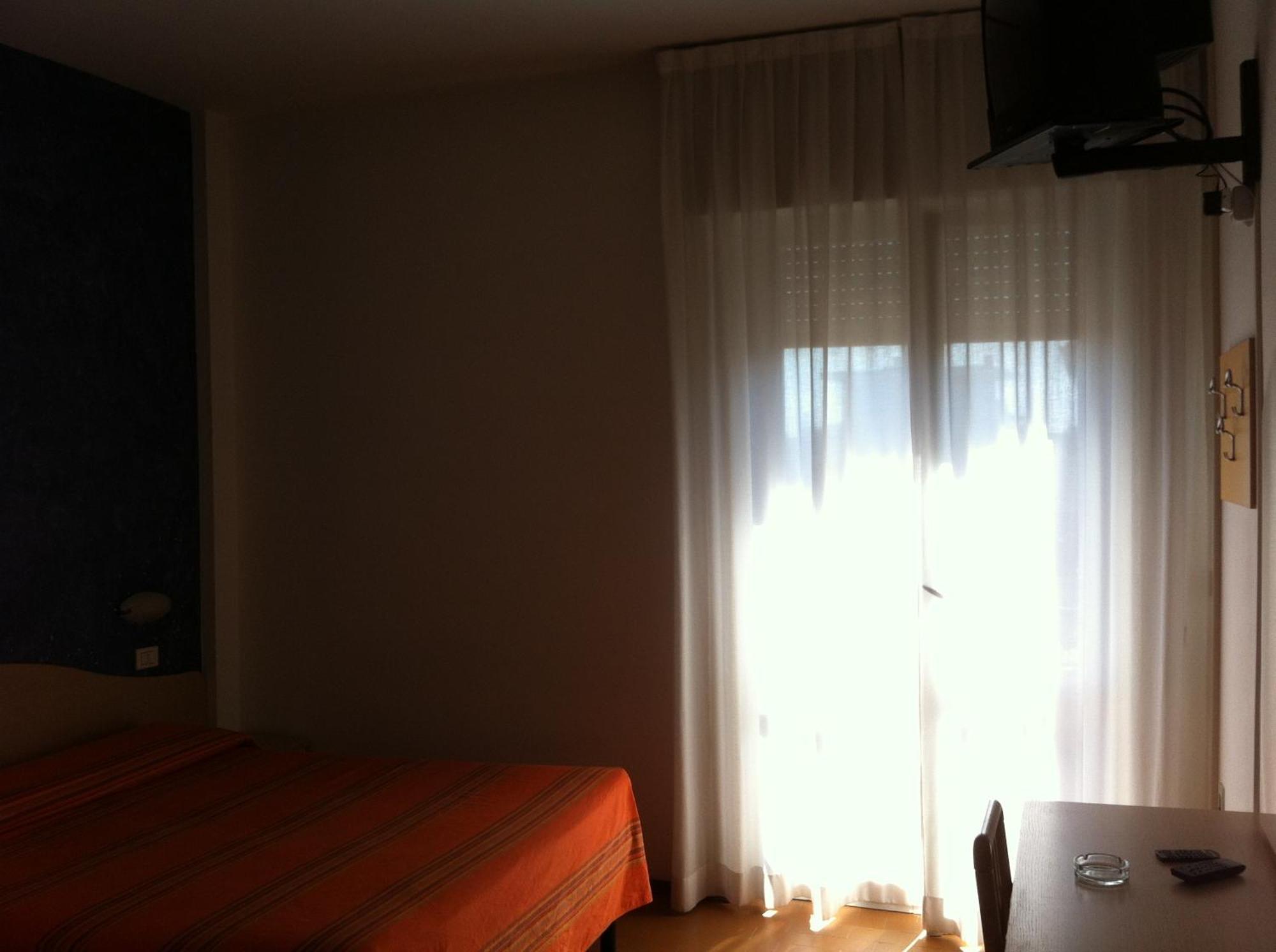 Hotel Viking Rimini Kültér fotó