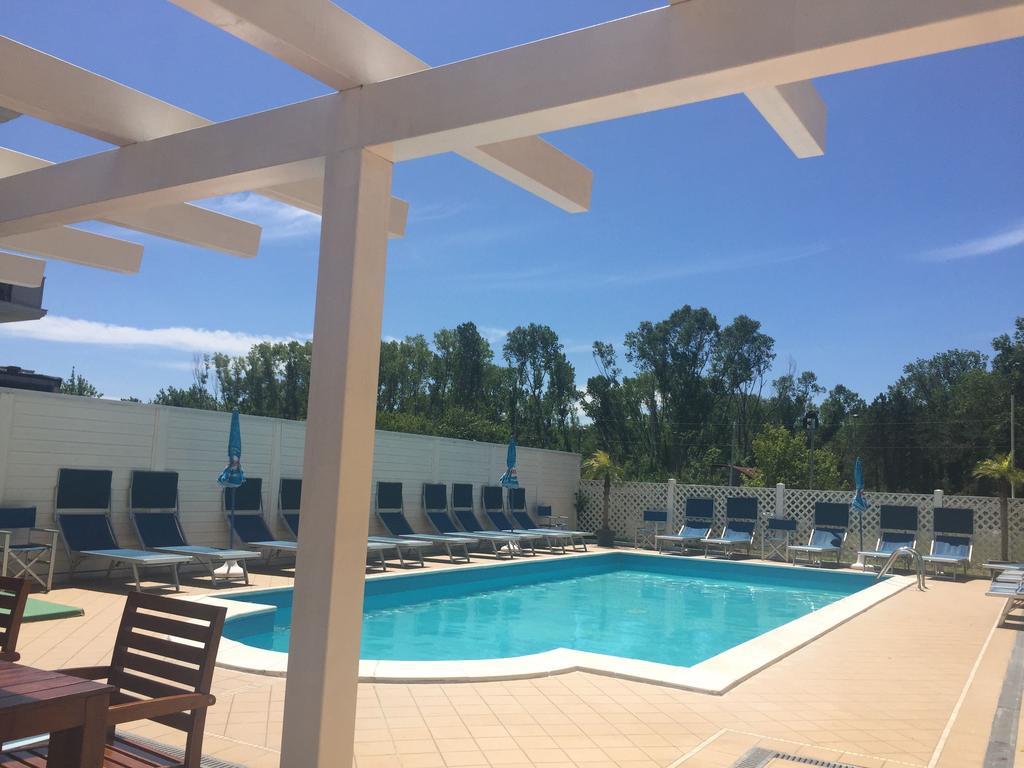 Hotel Viking Rimini Kültér fotó